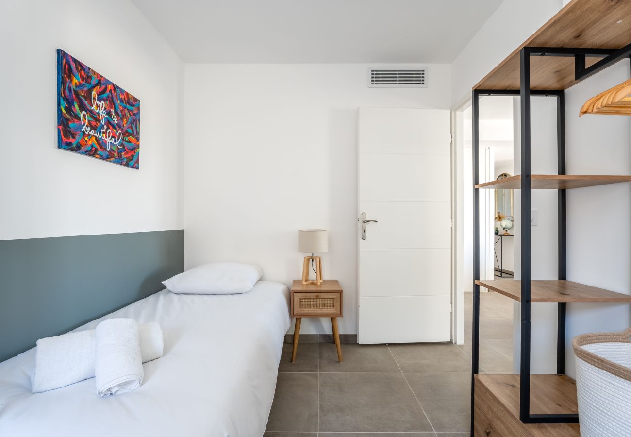 Appartement à La Ciotat - Canoun. Idéal pour les équipages, vacances. Clim