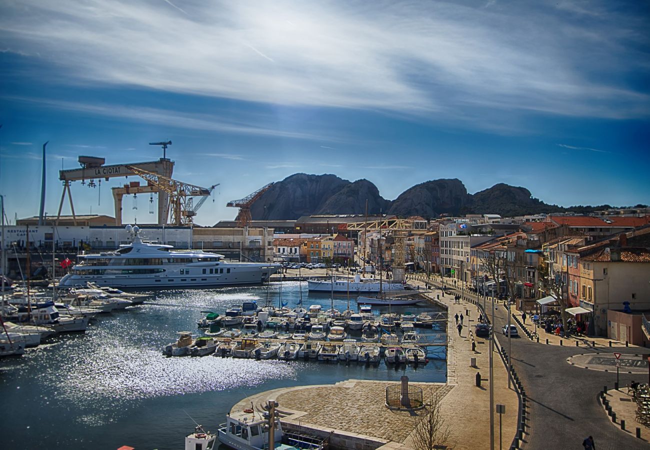 Appartement à La Ciotat - Canoun. Idéal pour les équipages, vacances. Clim