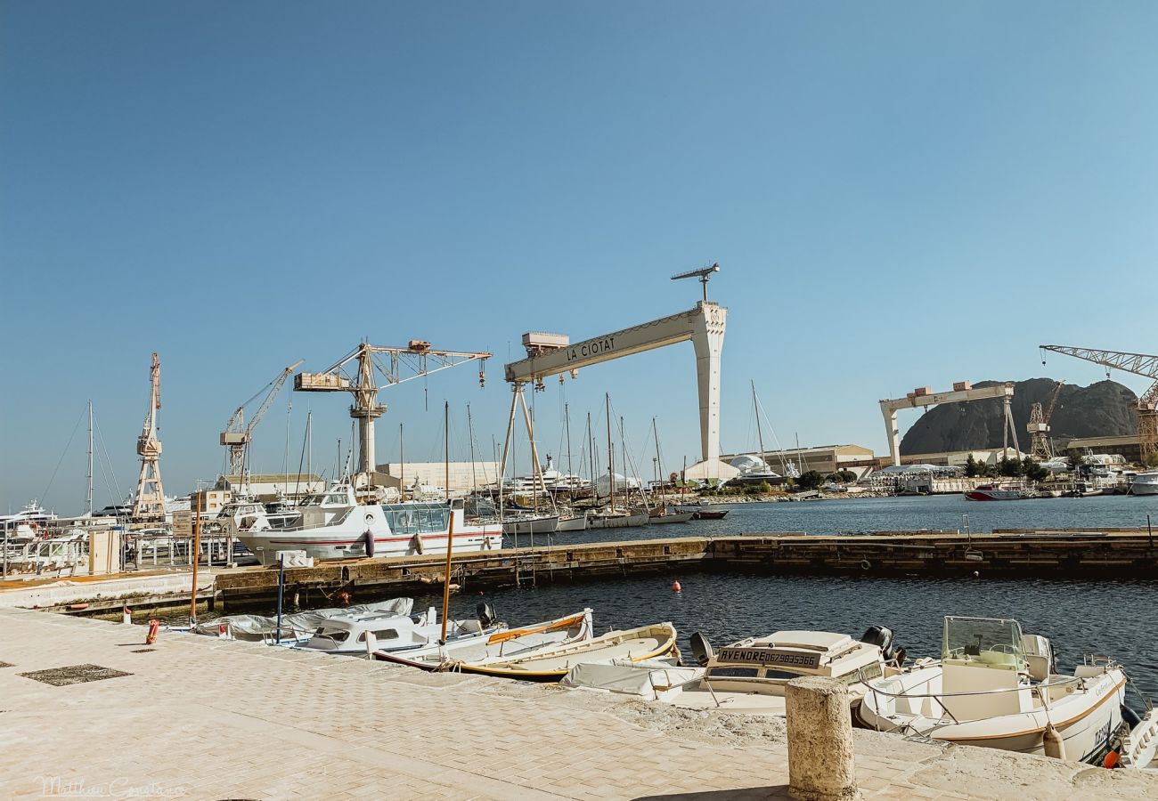 Appartement à La Ciotat - Canoun. Idéal pour les équipages, vacances. Clim