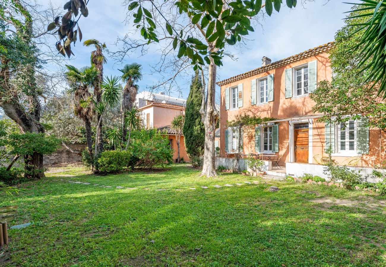 Maison à La Ciotat - Les Délices, la campagne au centre-ville