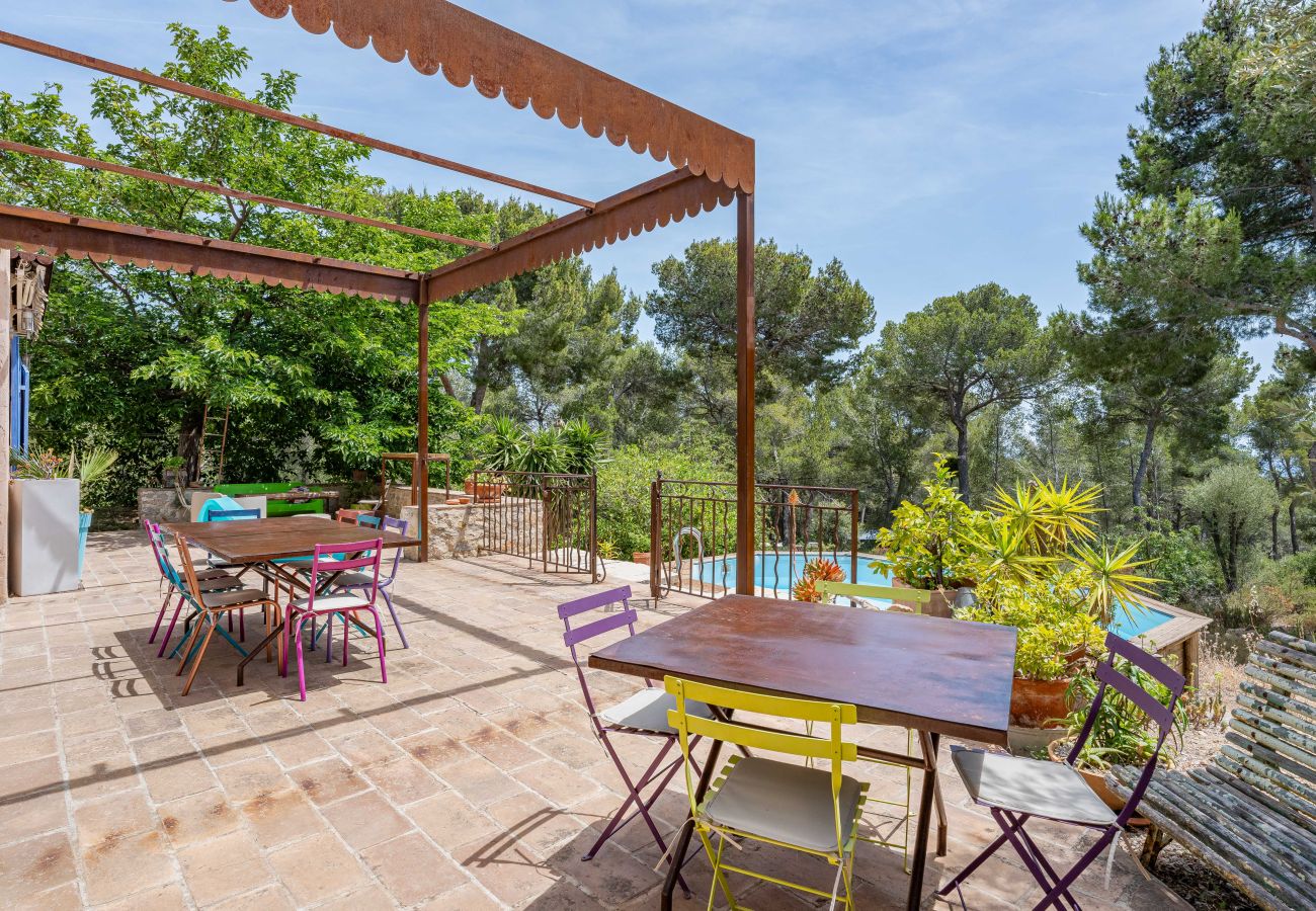 Maison à La Ciotat - Mas Grasco. Piscine, solarium. 8 mn des plages.