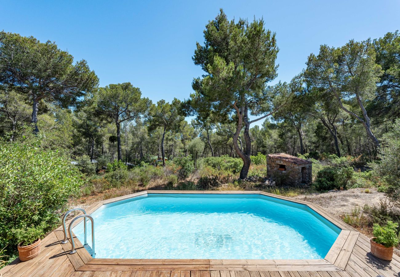 Maison à La Ciotat - Mas Grasco. Piscine, solarium. 8 mn des plages.